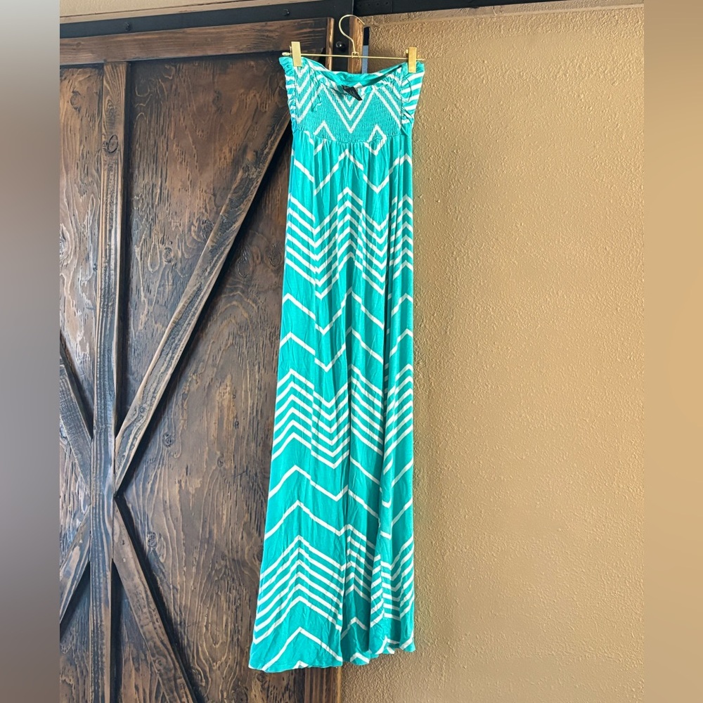 Strapless Chevron Patterned Dress in Teal - Picture 2 of 4